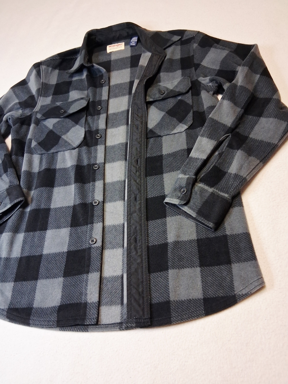 Wrangler Black & Gray Buffalo Plaid Shirt Jacket - Picture 2 of 5